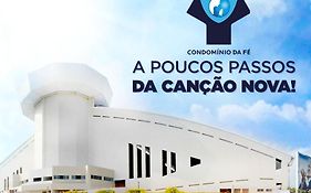 Studio Família de Benção - Condomínio da Fé